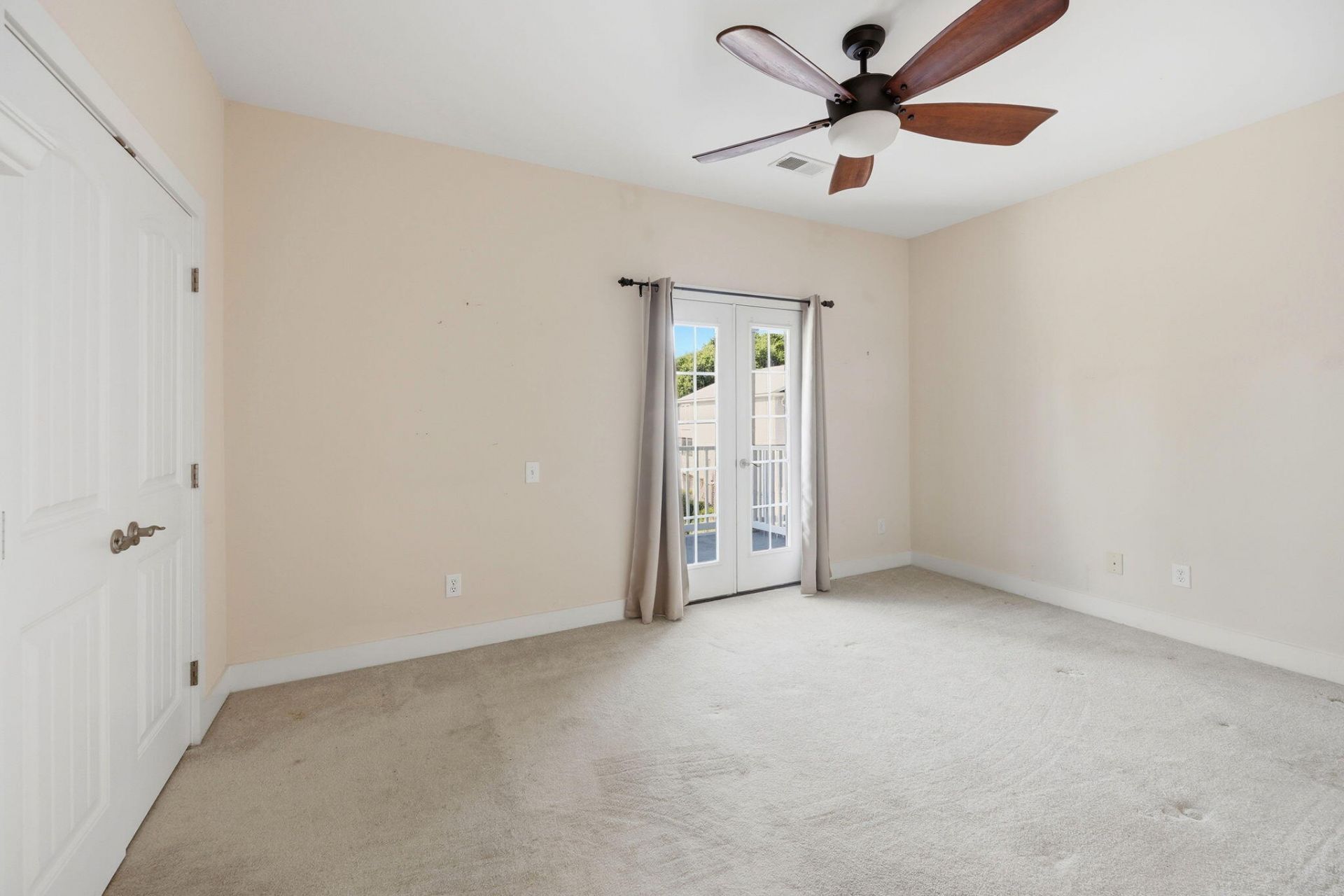 1601 Hopeman Lane Photo 21