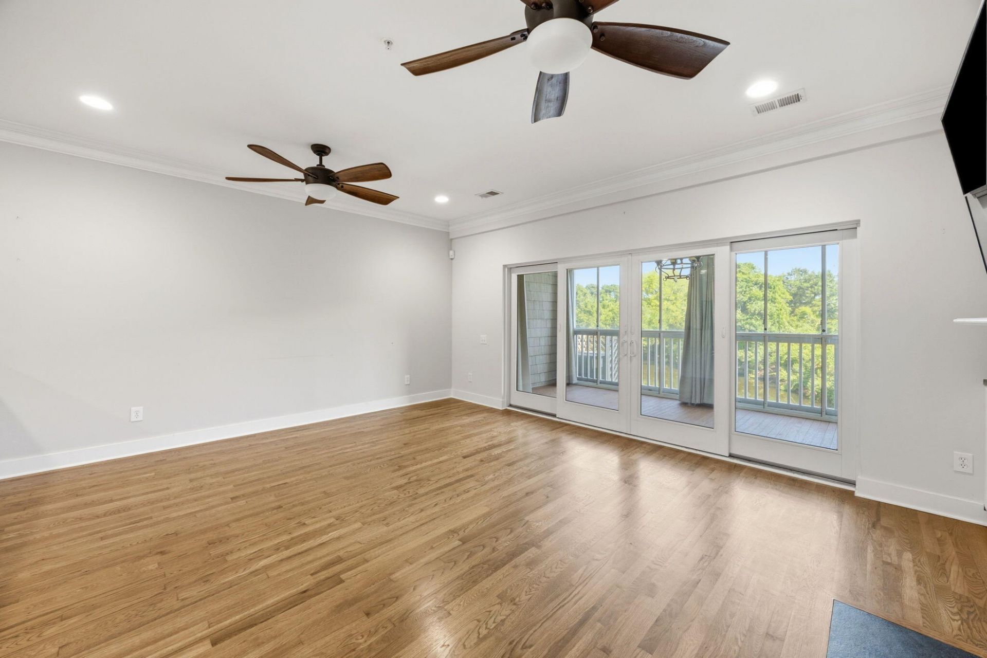 1601 Hopeman Lane Photo 8