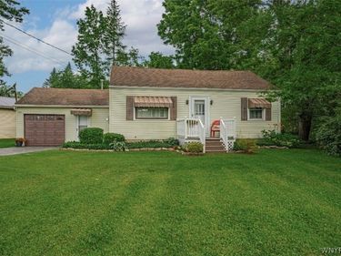9300 Tonawanda Crk Road, Clarence Center, NY 14032