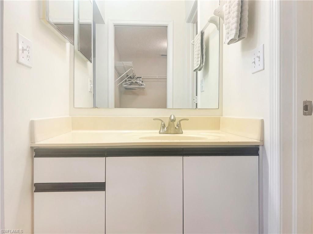 5936 Cranbrook Way , Unit B102, Naples, FL 34112 Photo
