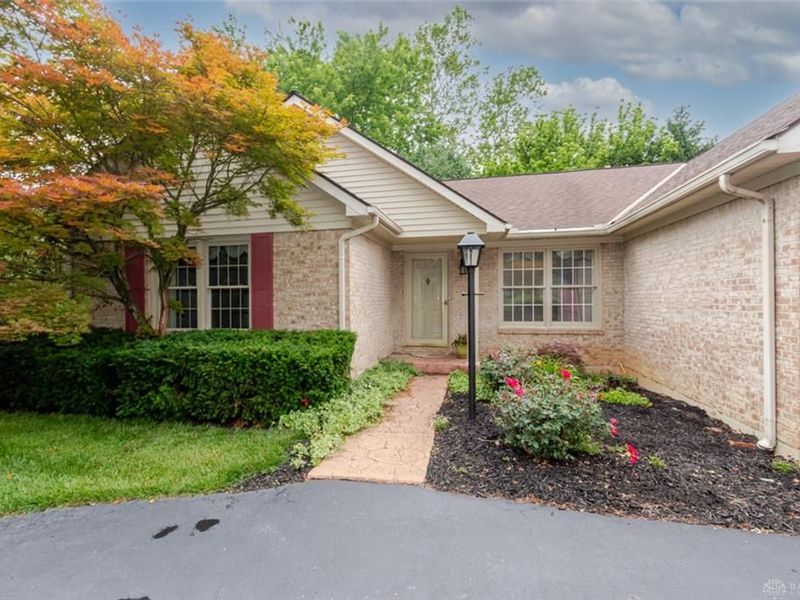 549 Skodborg Drive, Eaton, OH 45320 Photo 2