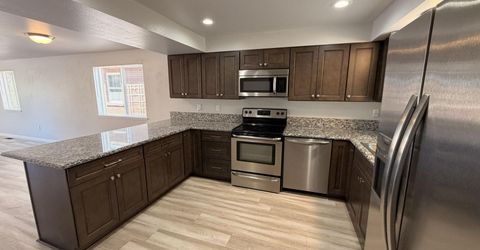 319 Thoma Street, Unit A, Reno, NV 89502 Photo