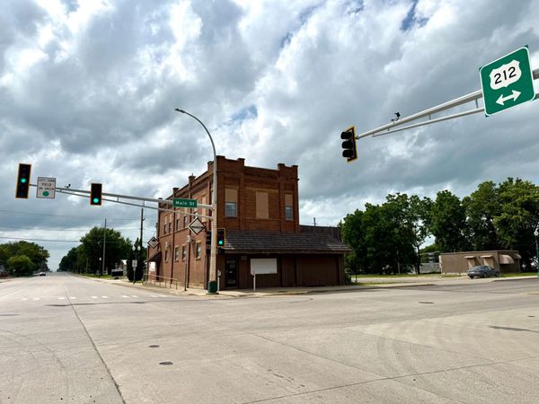 110 Main Street N, Bird Island, MN 55310