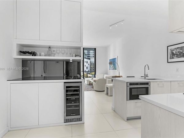 501 NE 31st St, Unit 204, Miami, FL 33137