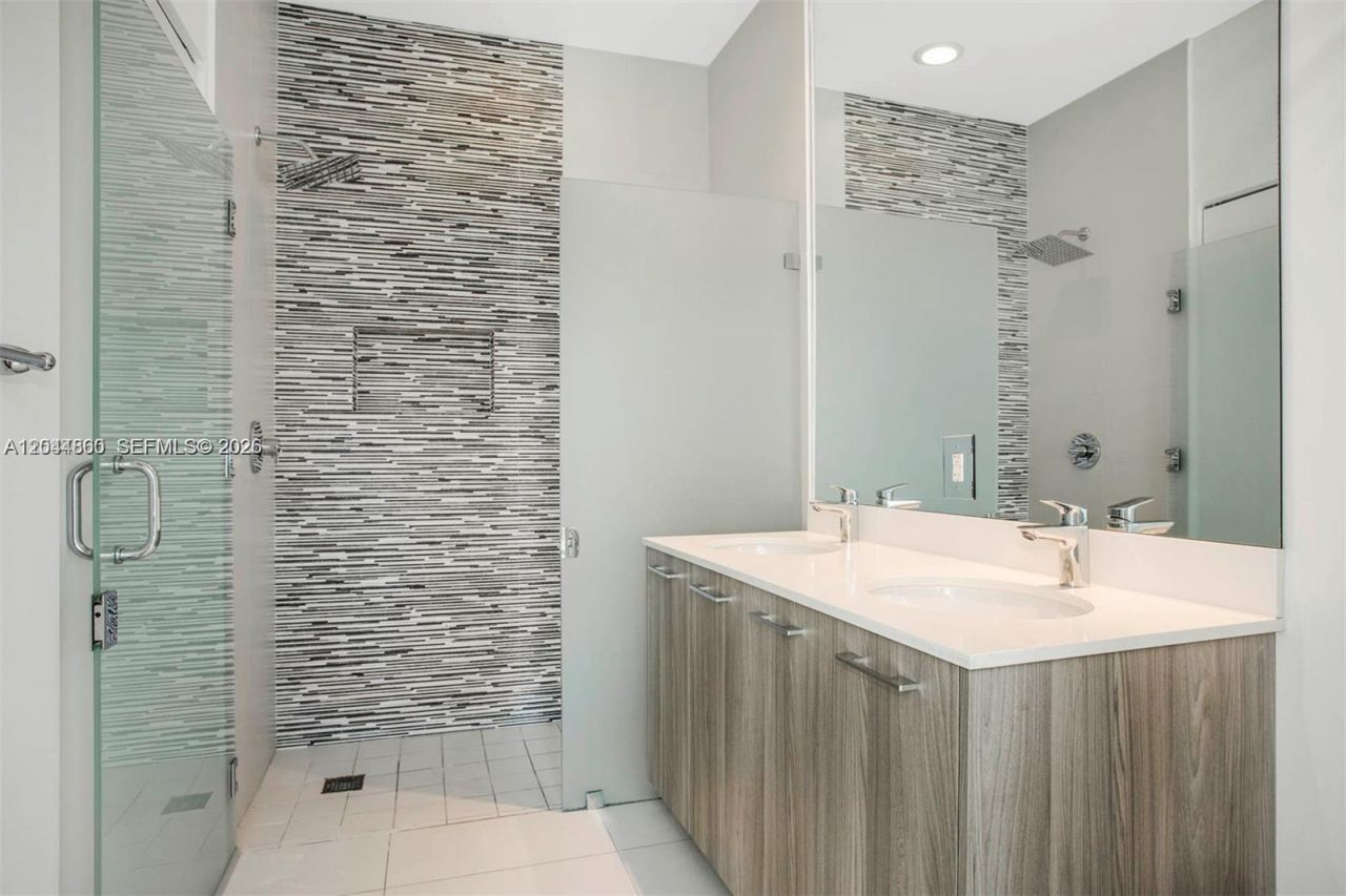 501 NE 31st St, Unit 204, Miami, FL 33137 Photo