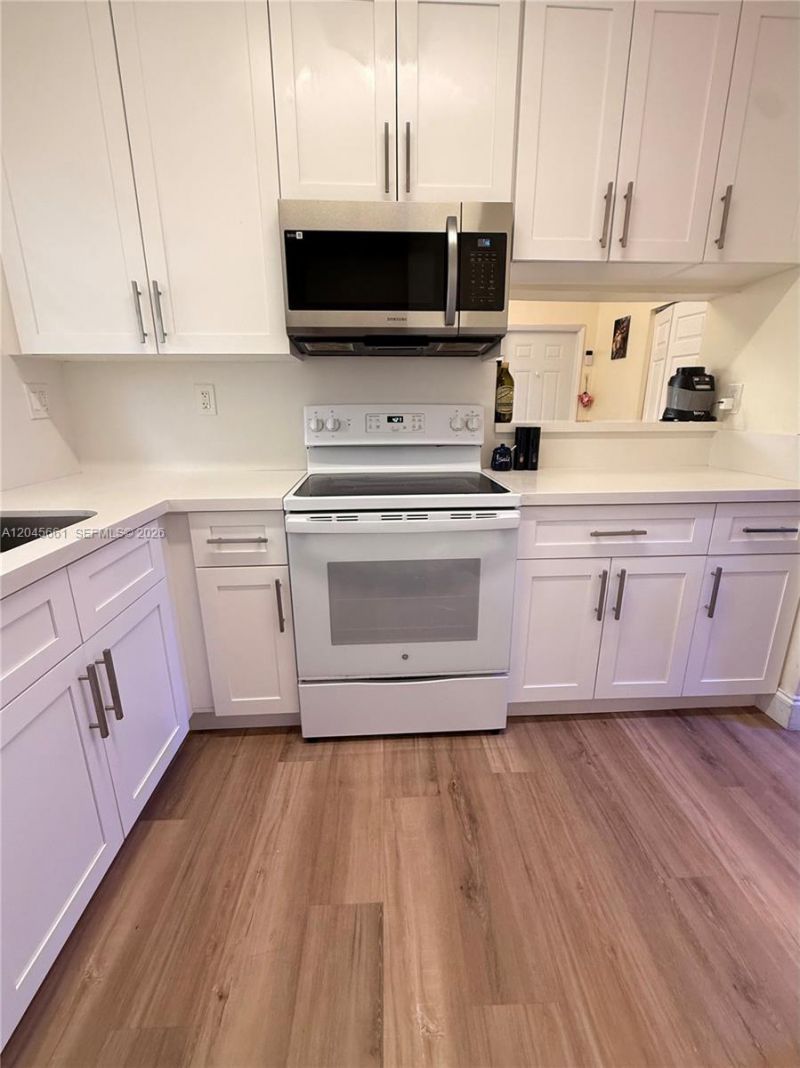 2361 NW 96th Ter , Unit 18H, Pembroke Pines, FL 33024 Photo
