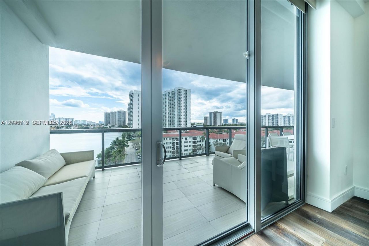 3300 NE 188th St , Unit 710, Aventura, FL 33180 Photo