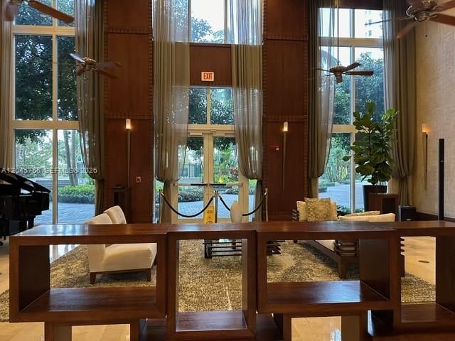 19501 W Country Club Dr, Unit 406, Aventura, FL 33180 Photo