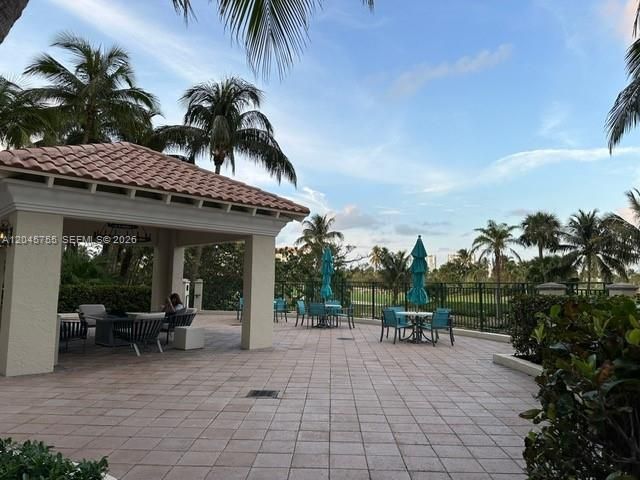 19501 W Country Club Dr, Unit 406, Aventura, FL 33180 Photo