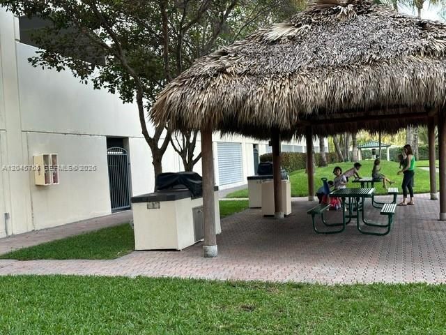 19501 W Country Club Dr, Unit 406, Aventura, FL 33180 Photo