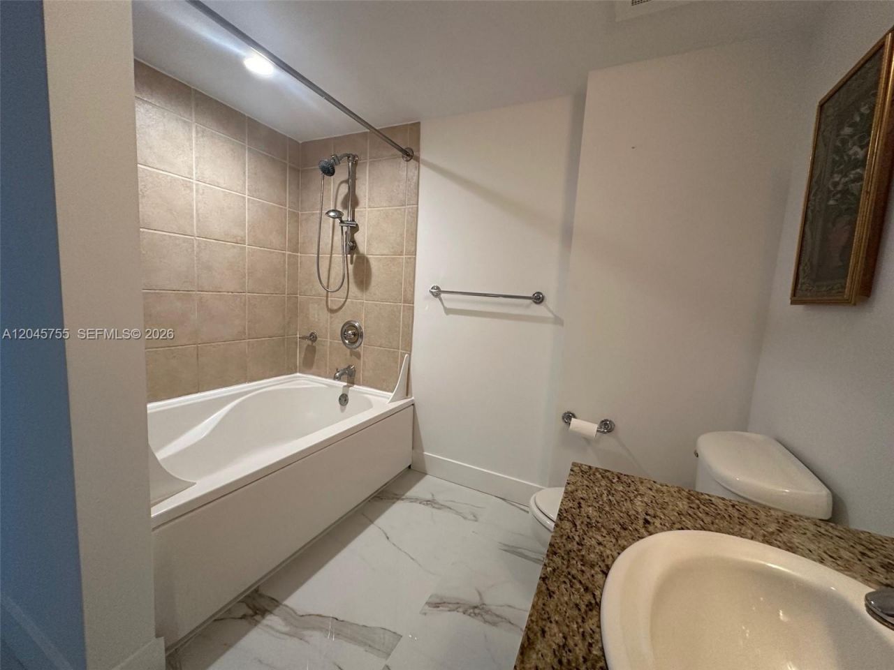 19501 W Country Club Dr, Unit 406, Aventura, FL 33180 Photo