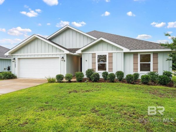 7087 Abigail Street, Gulf Shores, AL 36542