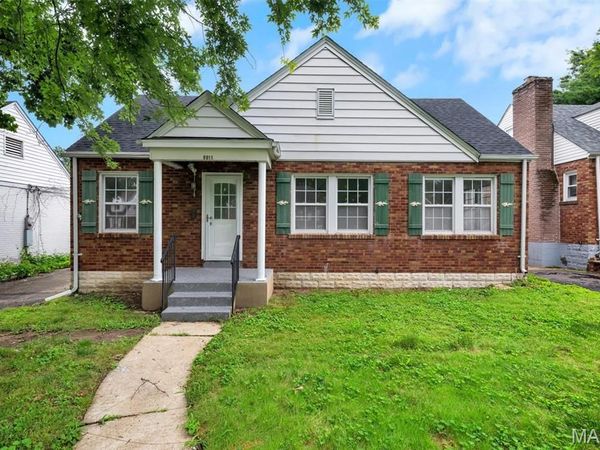 8911 Shawnee Lane , Overland, MO 63114