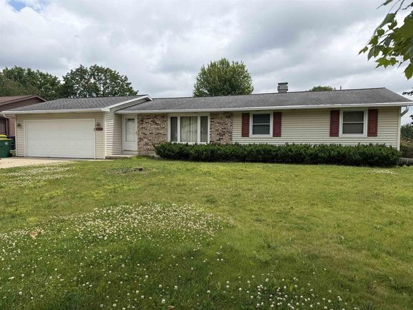 553 DELWICHE ROAD, Green Bay, WI 54302
