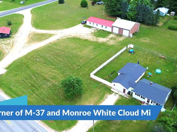 1970 N Evergreen Drive, White Cloud, MI 49349