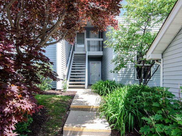 1704 Weatherstone Drive, Ann Arbor, MI 48108