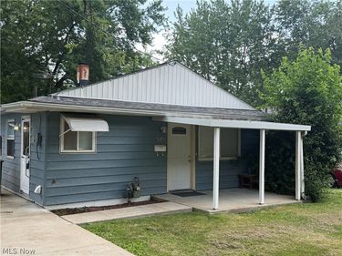 2636 Martha Avenue NE, Canton, OH 44705