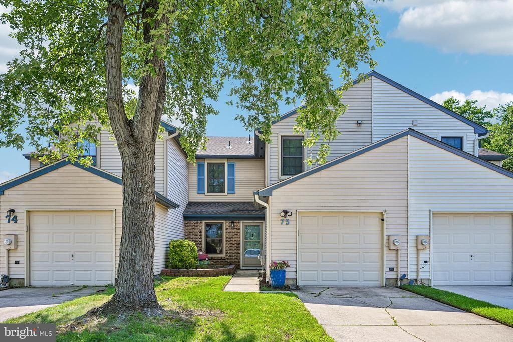 75 Poppy Court, Mount Laurel, NJ 08054 Main Photo