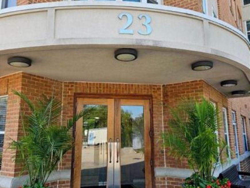 23 Pierside Drive, Unit 411, Baltimore, MD 21230 Main Photo