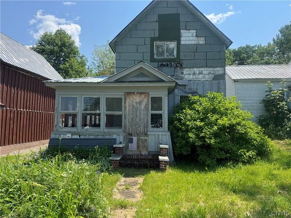 22 Elm Street E, Newton Falls, NY 13666