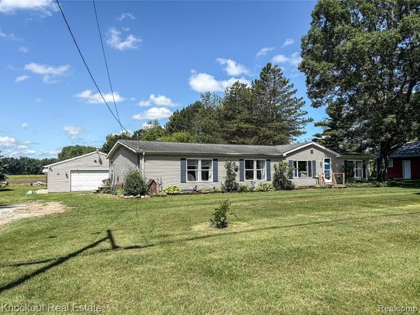 7760 Bell Road, Bridgeport Twp, MI 48415