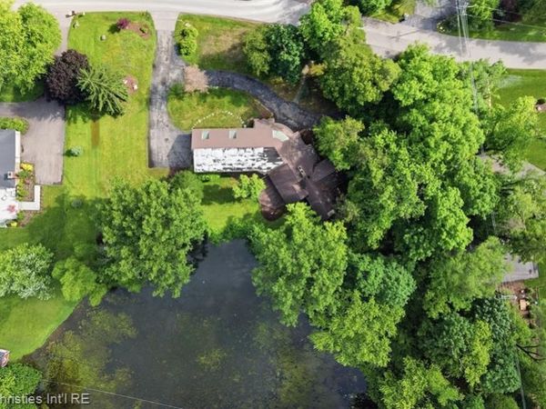 25310 Canterbury Road , Franklin Vlg, MI 48025