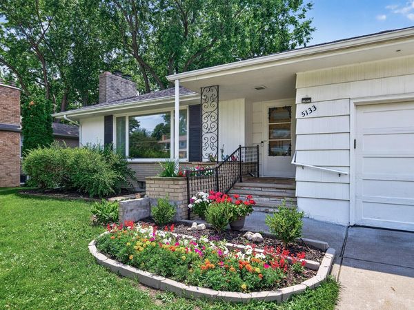 5133 Meadow Ridge, Edina, MN 55439