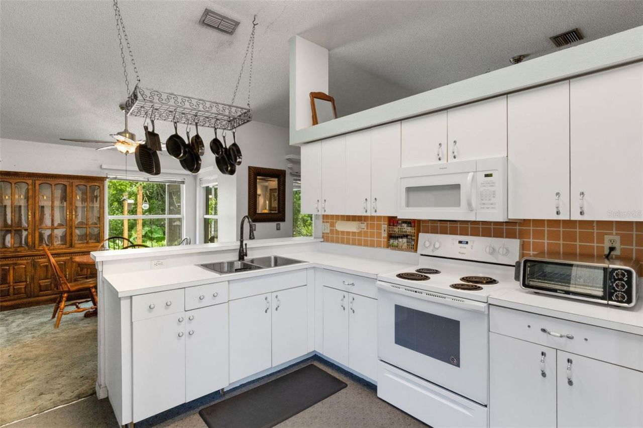 907 50th Street E, Bradenton, FL 34208 Photo