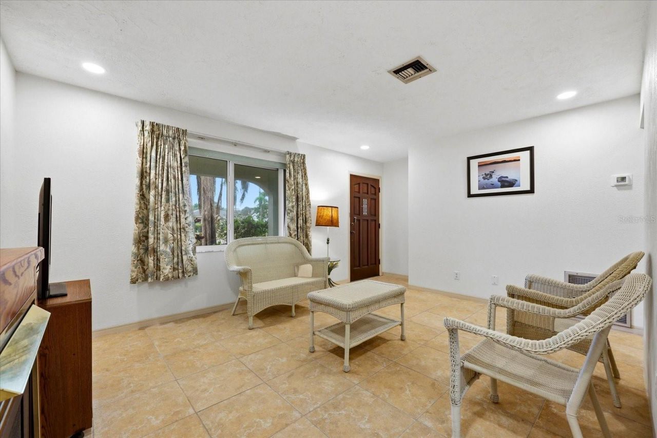 5027 1st Avenue N, Saint Petersburg, FL 33710 Photo