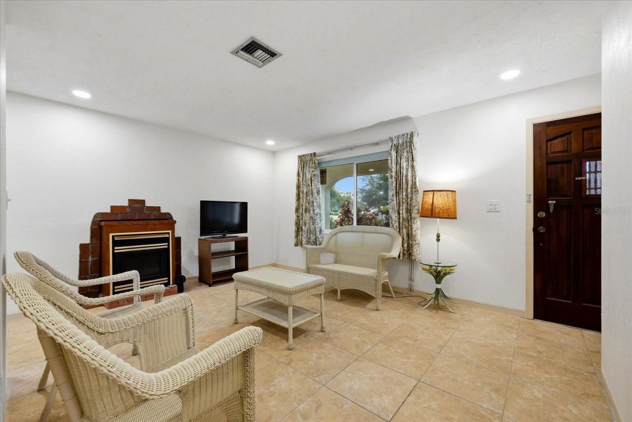5027 1st Avenue N, Saint Petersburg, FL 33710 Photo