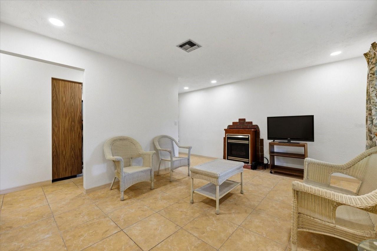 5027 1st Avenue N, Saint Petersburg, FL 33710 Photo