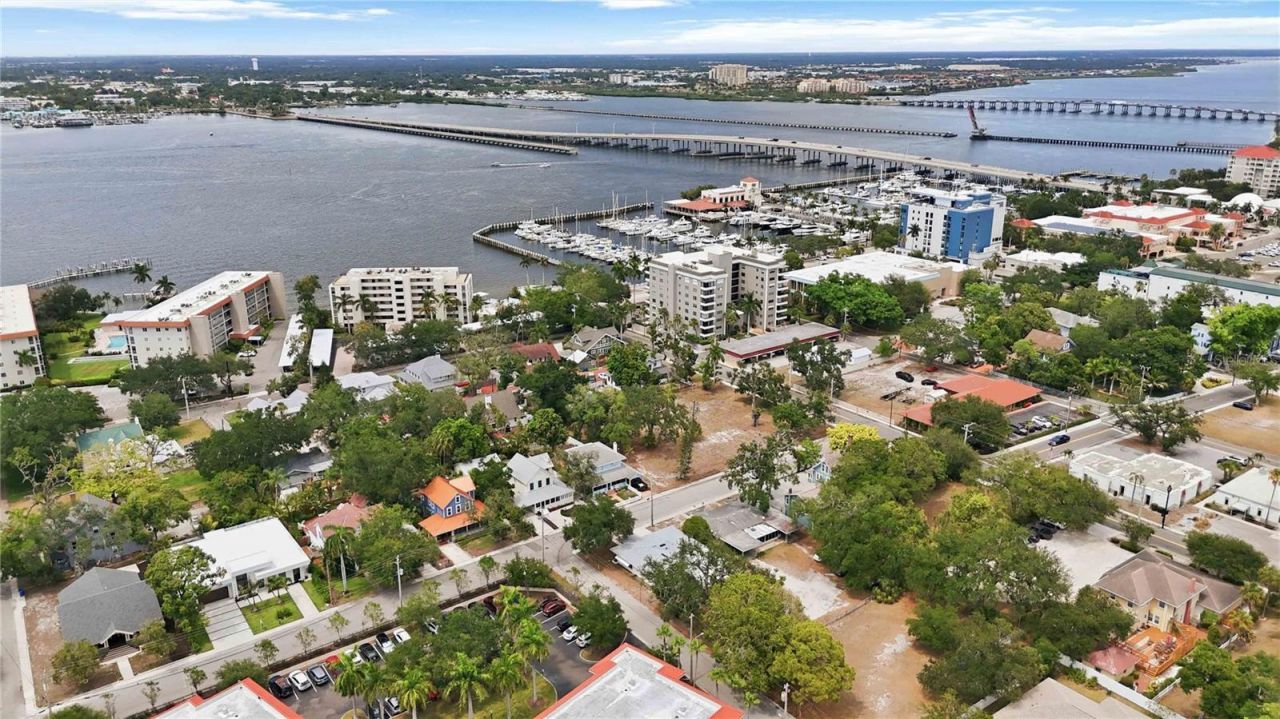 204 15th Street W, Bradenton, FL 34205 Photo