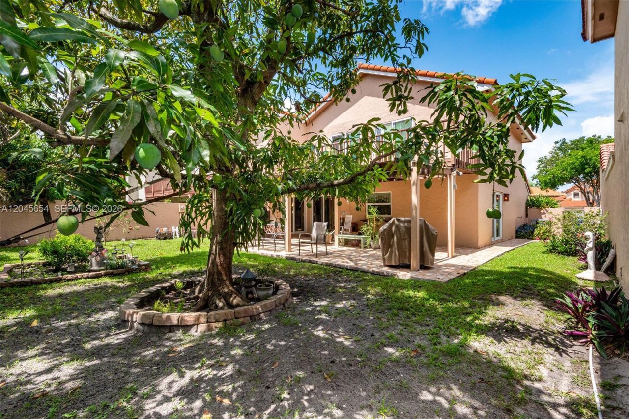 17617 NW 61st Ct N , Hialeah, FL 33015 Photo