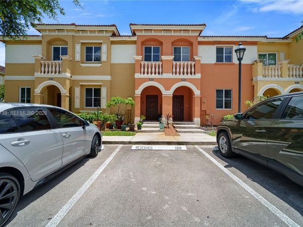 8915 SW 19th St, Miramar, FL 33025