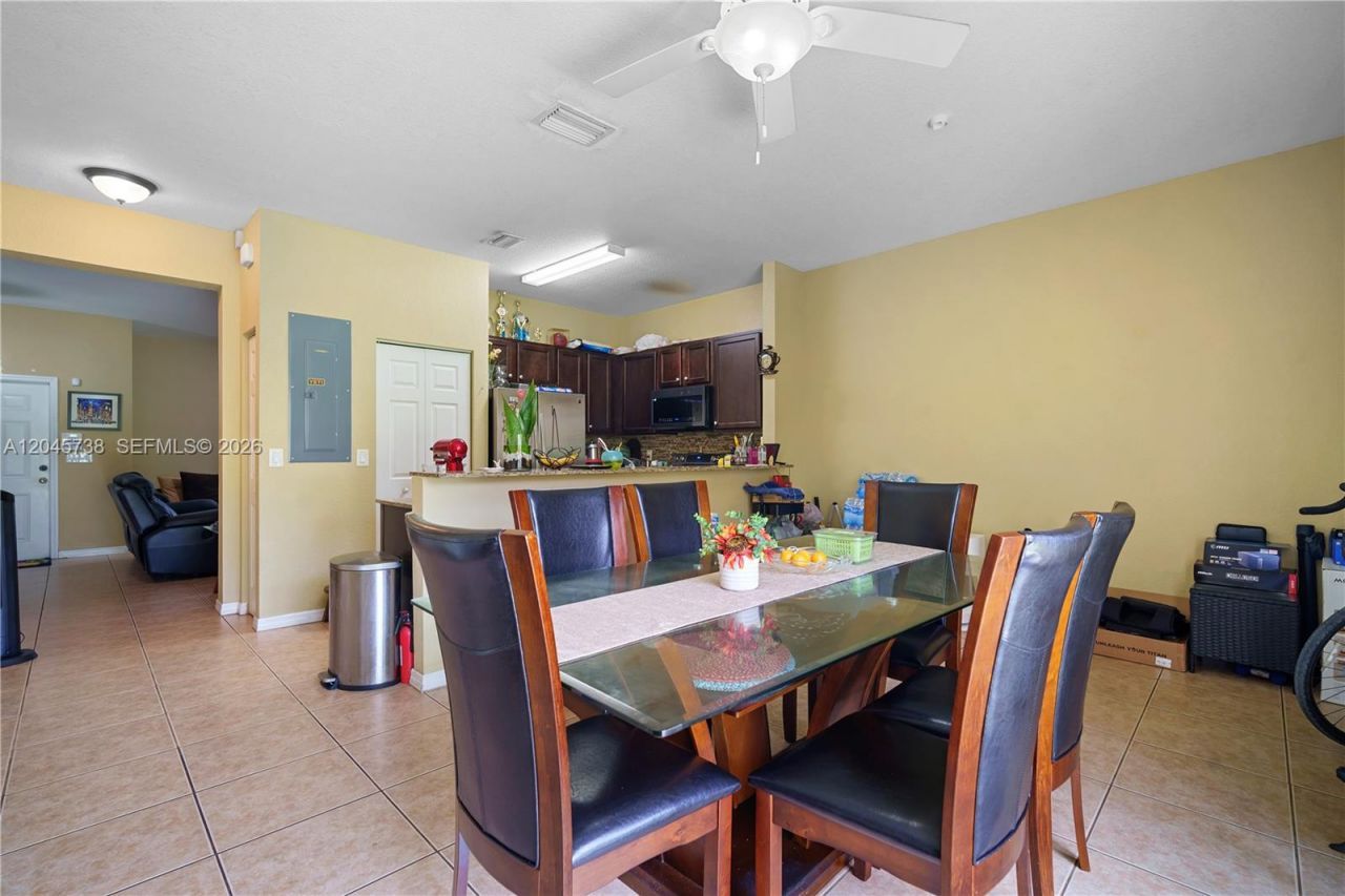 8915 SW 19th St, Miramar, FL 33025 Photo