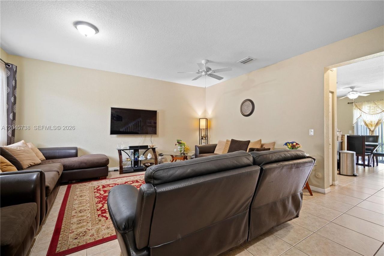8915 SW 19th St, Miramar, FL 33025 Photo
