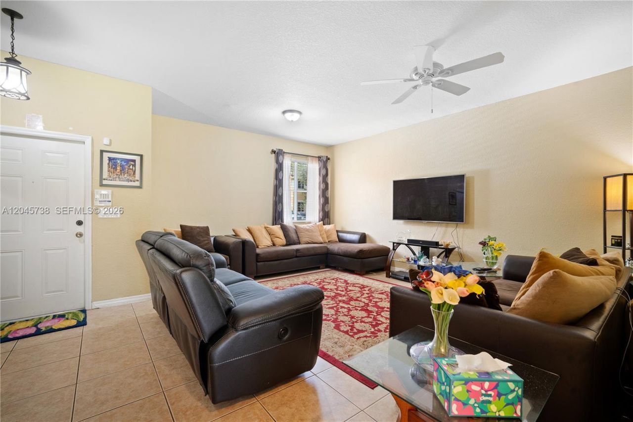 8915 SW 19th St, Miramar, FL 33025 Photo