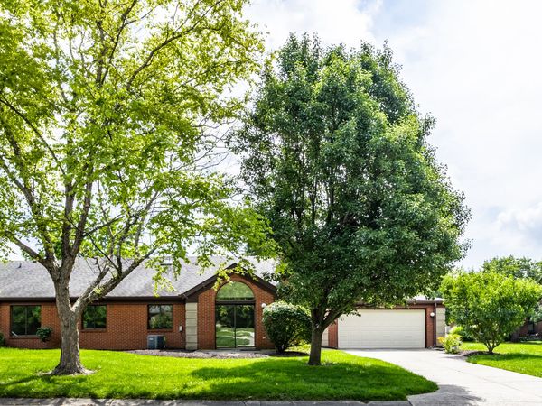 9223 Golden Oaks E, Indianapolis, IN 46260