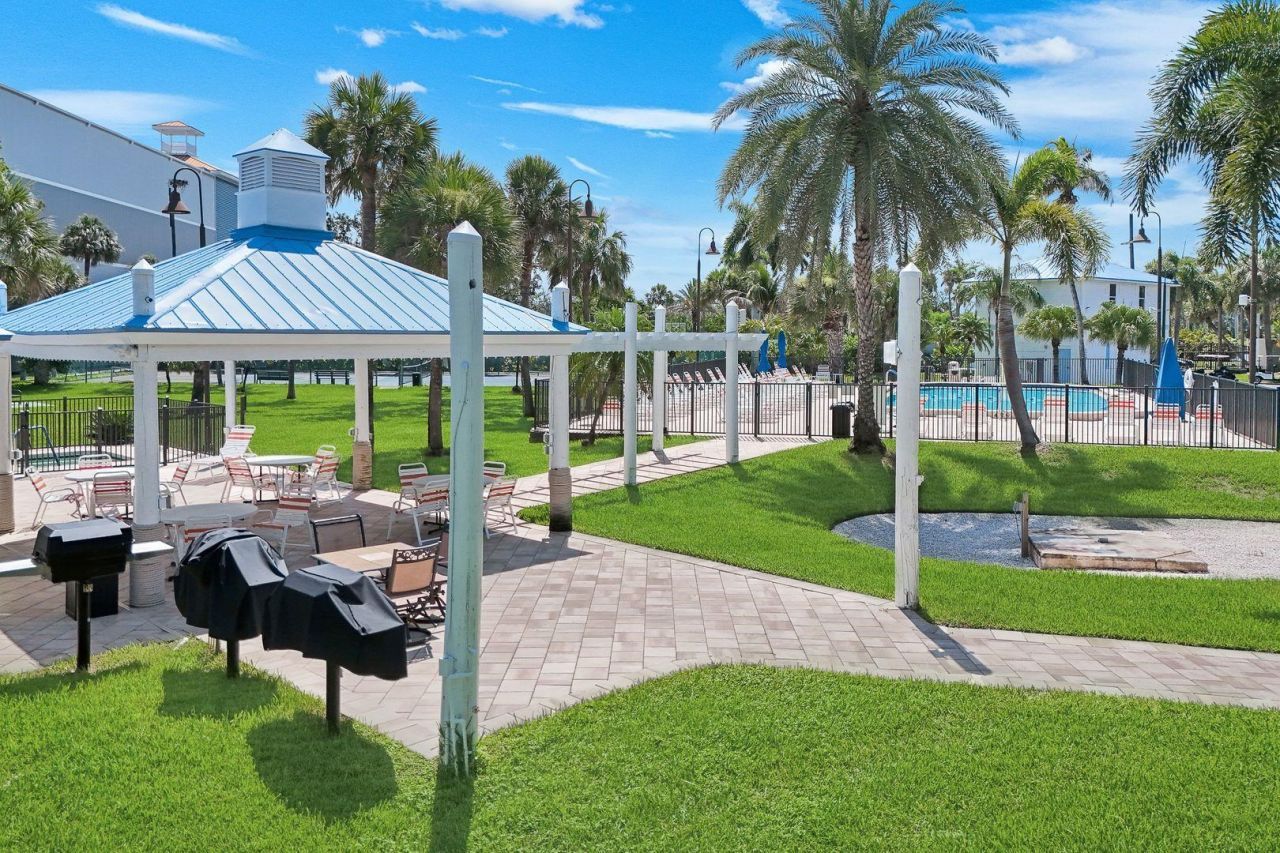 15031 Punta Rassa Rd, Unit 1002, Fort Myers, FL 33908 Photo