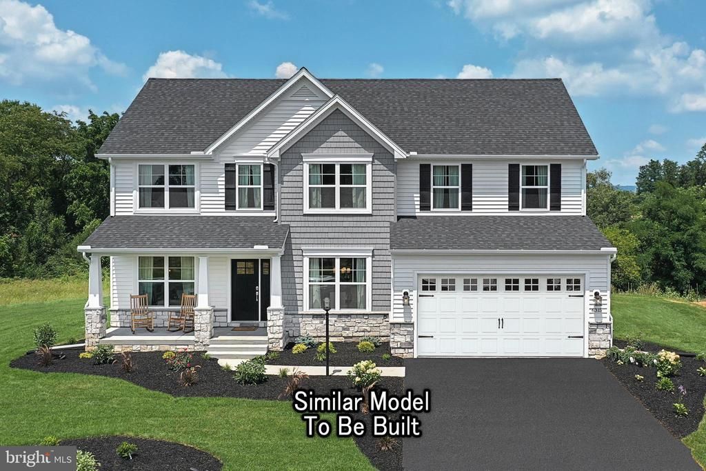 38 SAJER ROAD, POTTSVILLE, PA 17901