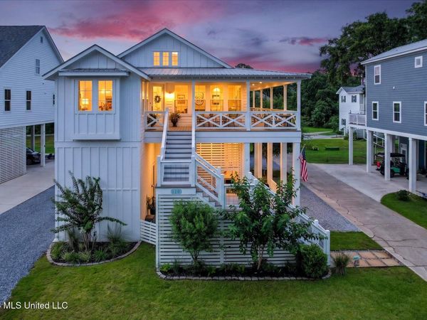 110 Cedar Avenue, Pass Christian, MS 39571