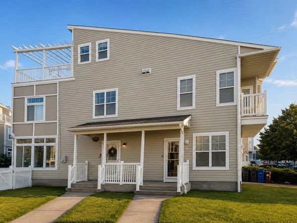 172 White Sands Way, Unit B, Arverne, NY 11692