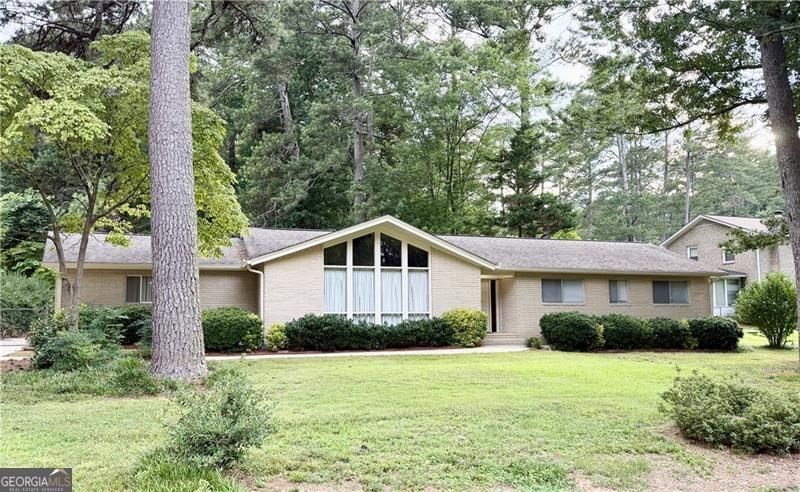 645 Dorsey Circle Sw, Lilburn, GA 30047 Main Photo