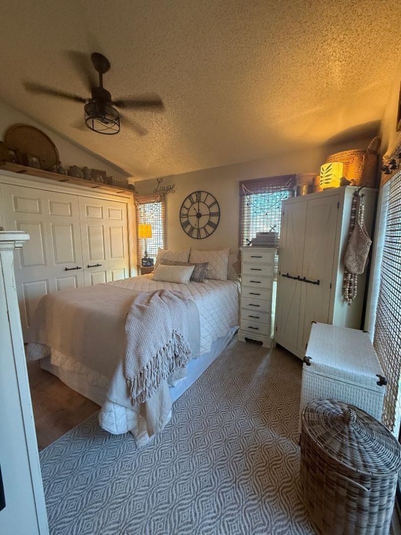 407 Tree Top Ct. Photo 12