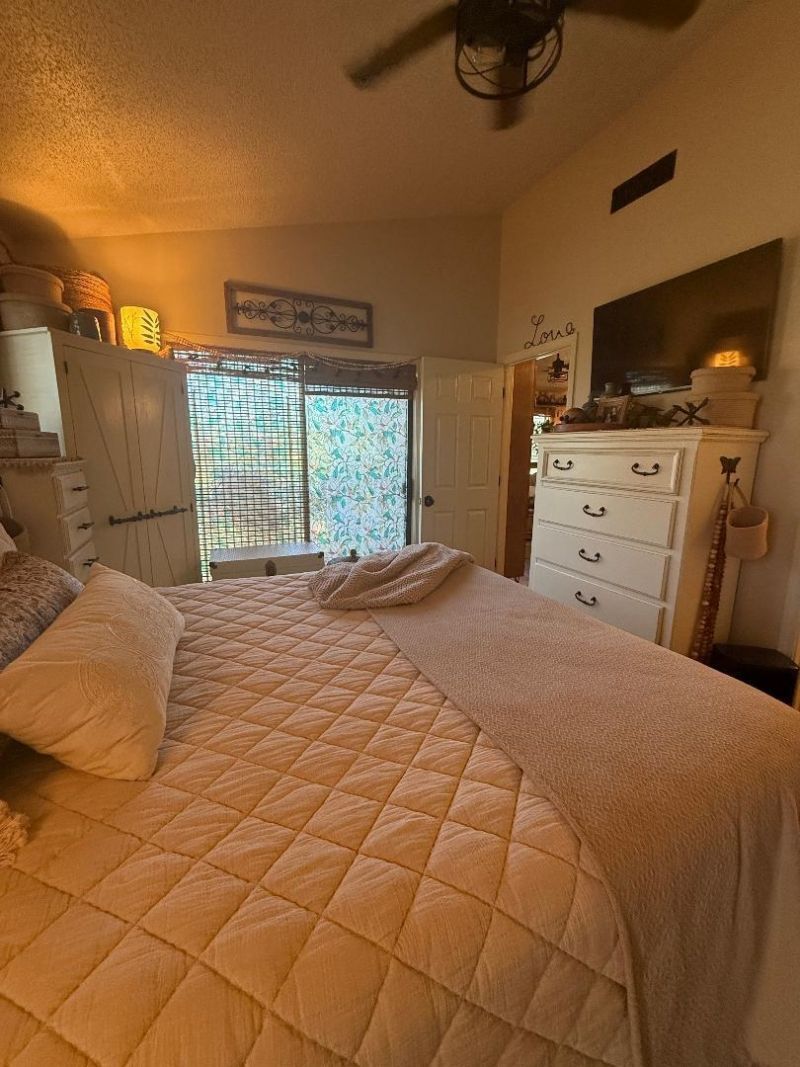 407 Tree Top Ct. Photo 13