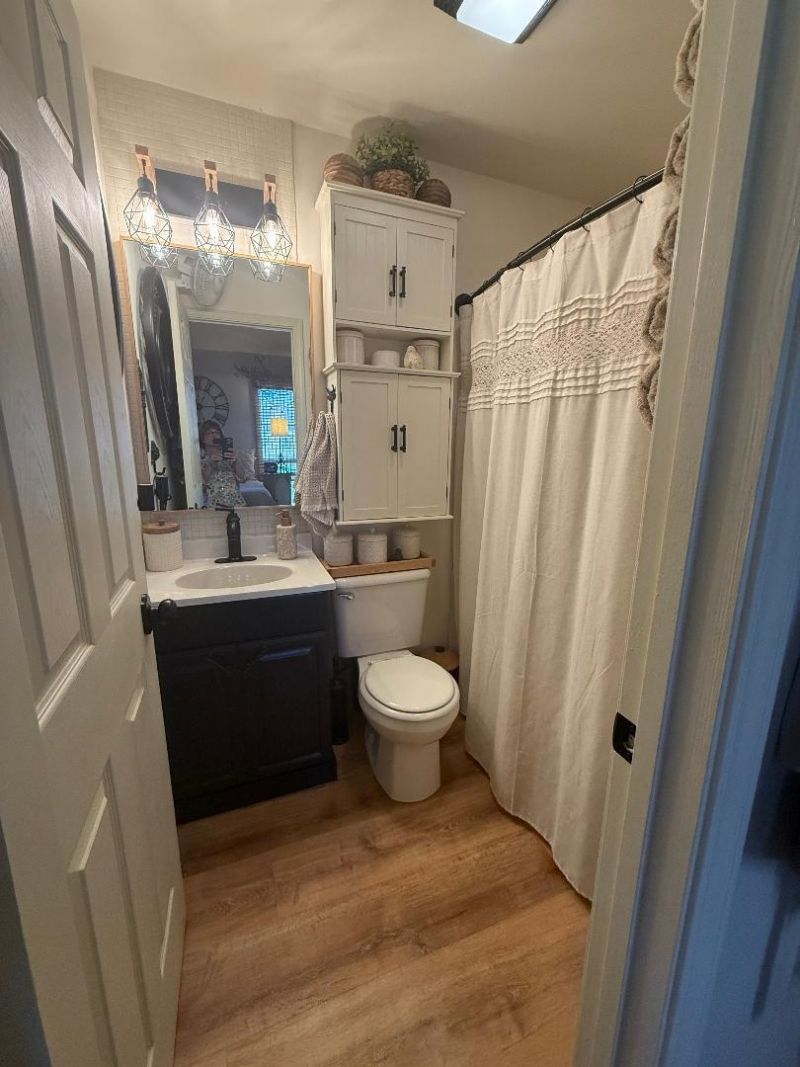 407 Tree Top Ct. Photo 15