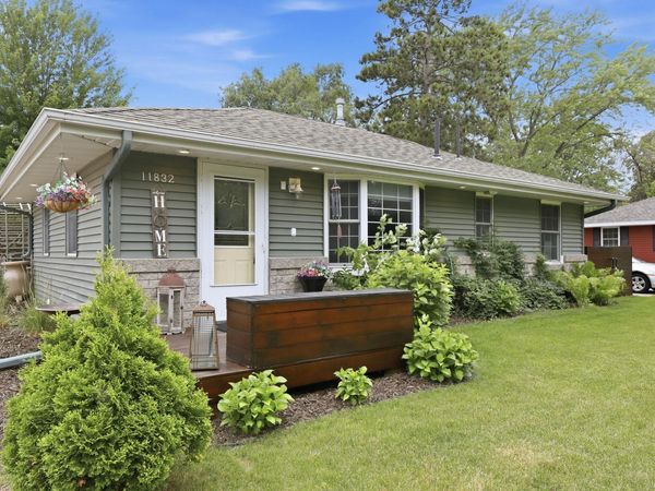 11832 Kumquat Street NW, Coon Rapids, MN 55448