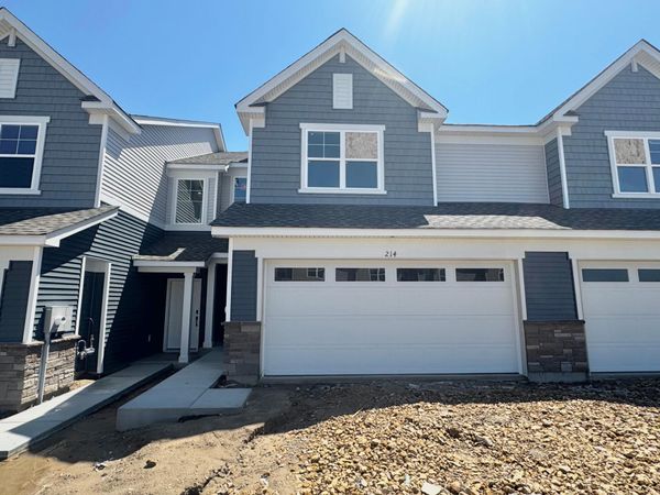 214 Huntington Drive, Waconia, MN 55387