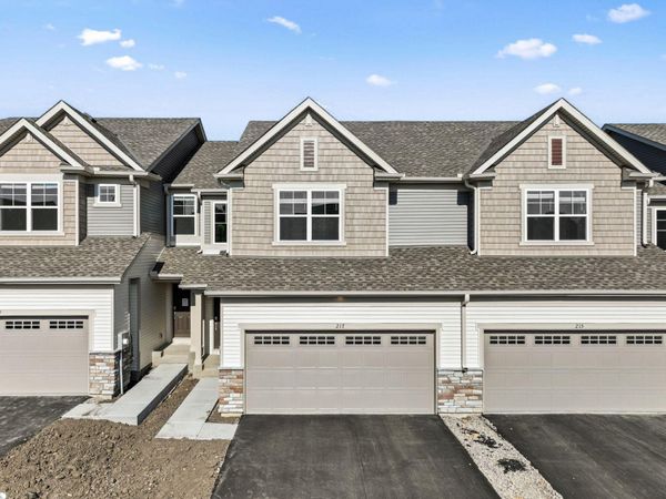 217 Huntington Drive, Waconia, MN 55387