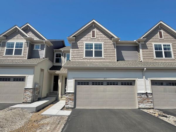 217 Huntington Drive, Waconia, MN 55387